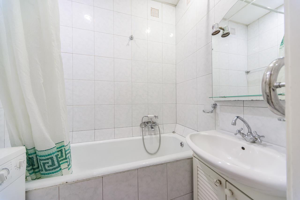 Apartment Near Olympic Stadium Киев Экстерьер фото