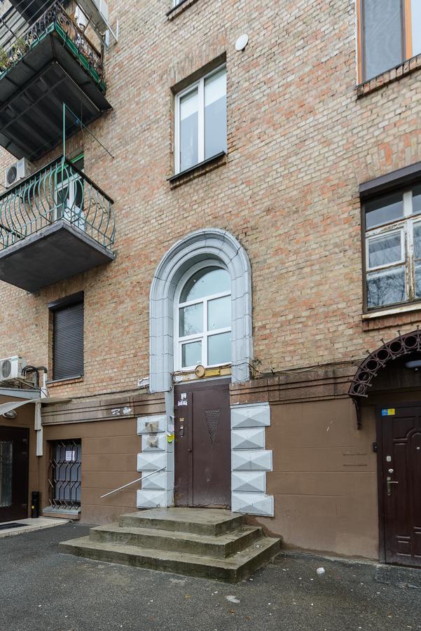 Apartment Near Olympic Stadium Киев Экстерьер фото